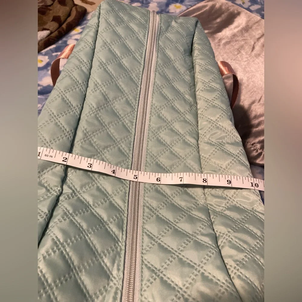 Luxury Large Capacity Duffel Bag with attachable shoulder strap - Picture 11 of 11